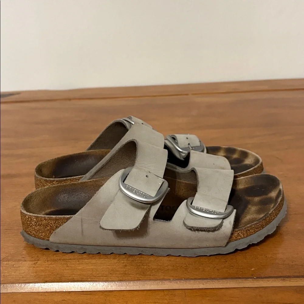 Birkenstock Tan  Sandals with Buckles Size 8 - Picture 7 of 16
